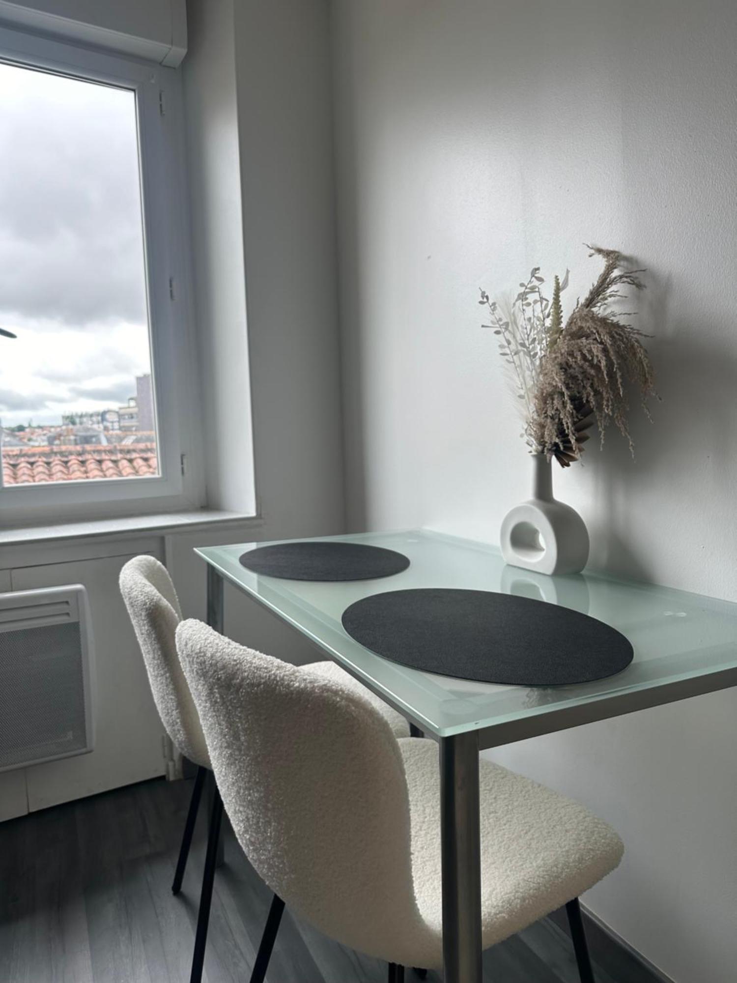 Appartement Cosy En Centre Ville شوليه المظهر الخارجي الصورة
